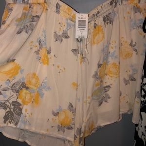 Plus size dress shorts